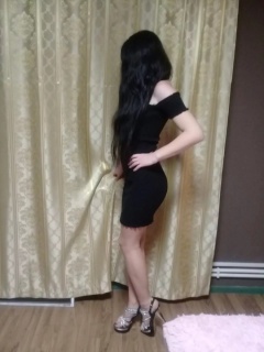 Девушка массажистка Вероника, салон Манго